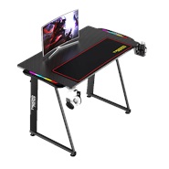 Twisted Minds A Shaped Gaming Desk