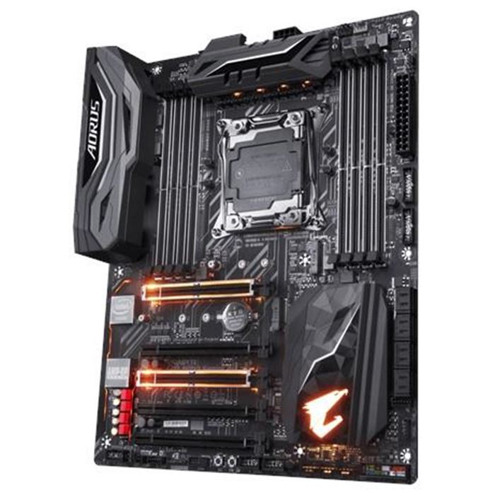 MB: Gigabyte Aorus X299 Gaming 3 - 3