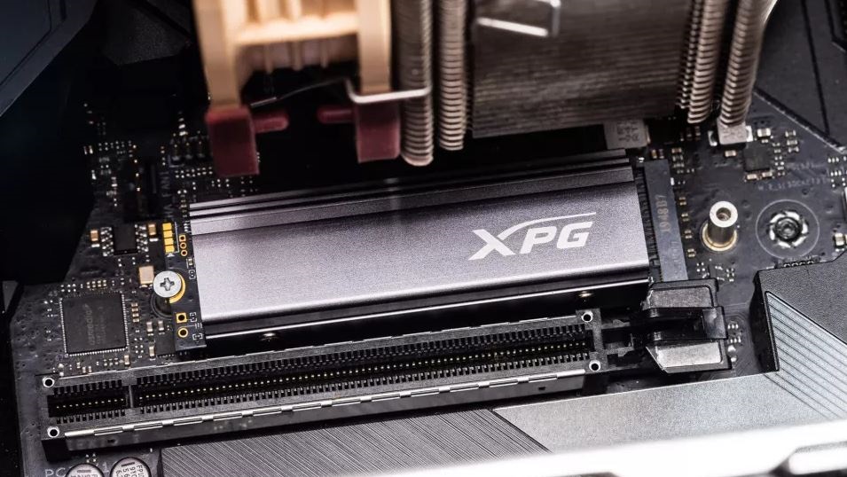 حافظه SSD اینترنال 1 ترابایت Adata مدل XPG GAMMIX S70 BLADE M.2