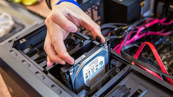 نصب هارد دیسک HDD