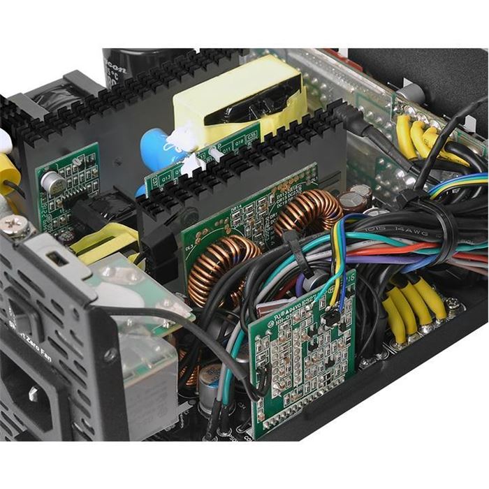 منبع تغذیه ترمال تک مدل Toughpower Grand RGB 750W Gold Full - 5