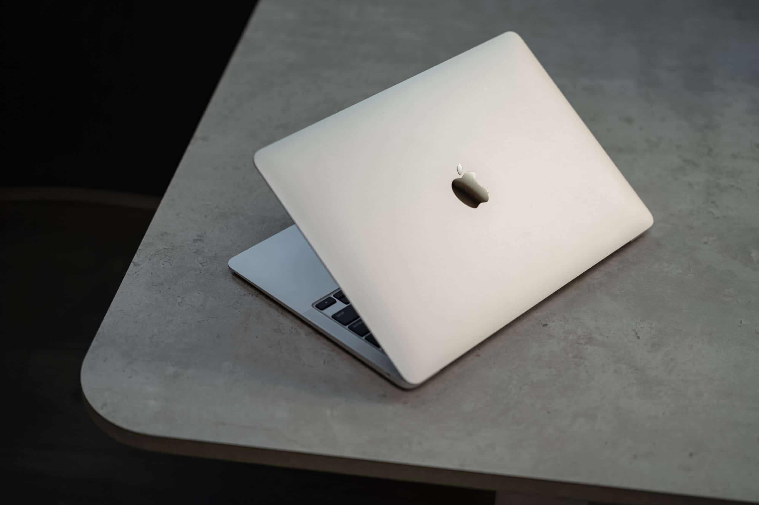 قیمت لپ تاپ اپل 13 اینچ مدل MacBook Air MGN93 2020 و پردازنده M1 با ظرفیت 256 گیگابایت و 8 گیگابایت رم